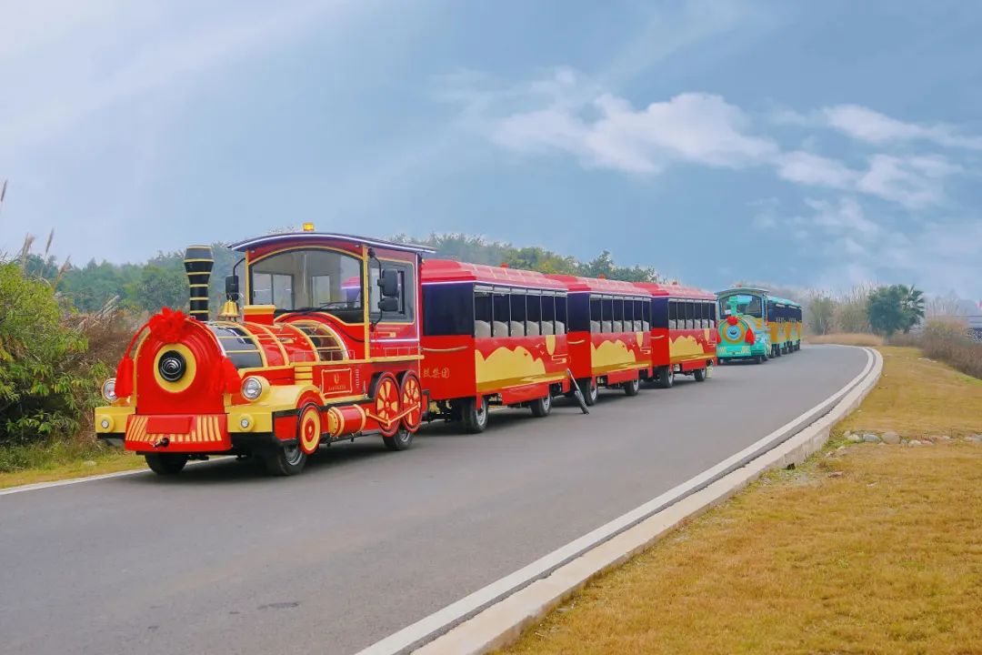 宇通锂电观光车“爬坡王”重磅亮相第五届中国国际旅游景区装备博览会！